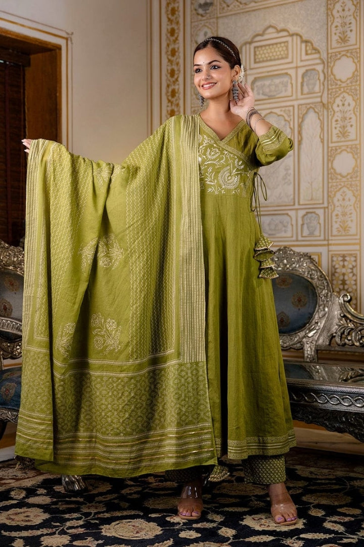 Premium Color Embroidered Cotton Green Kurta Set For Women