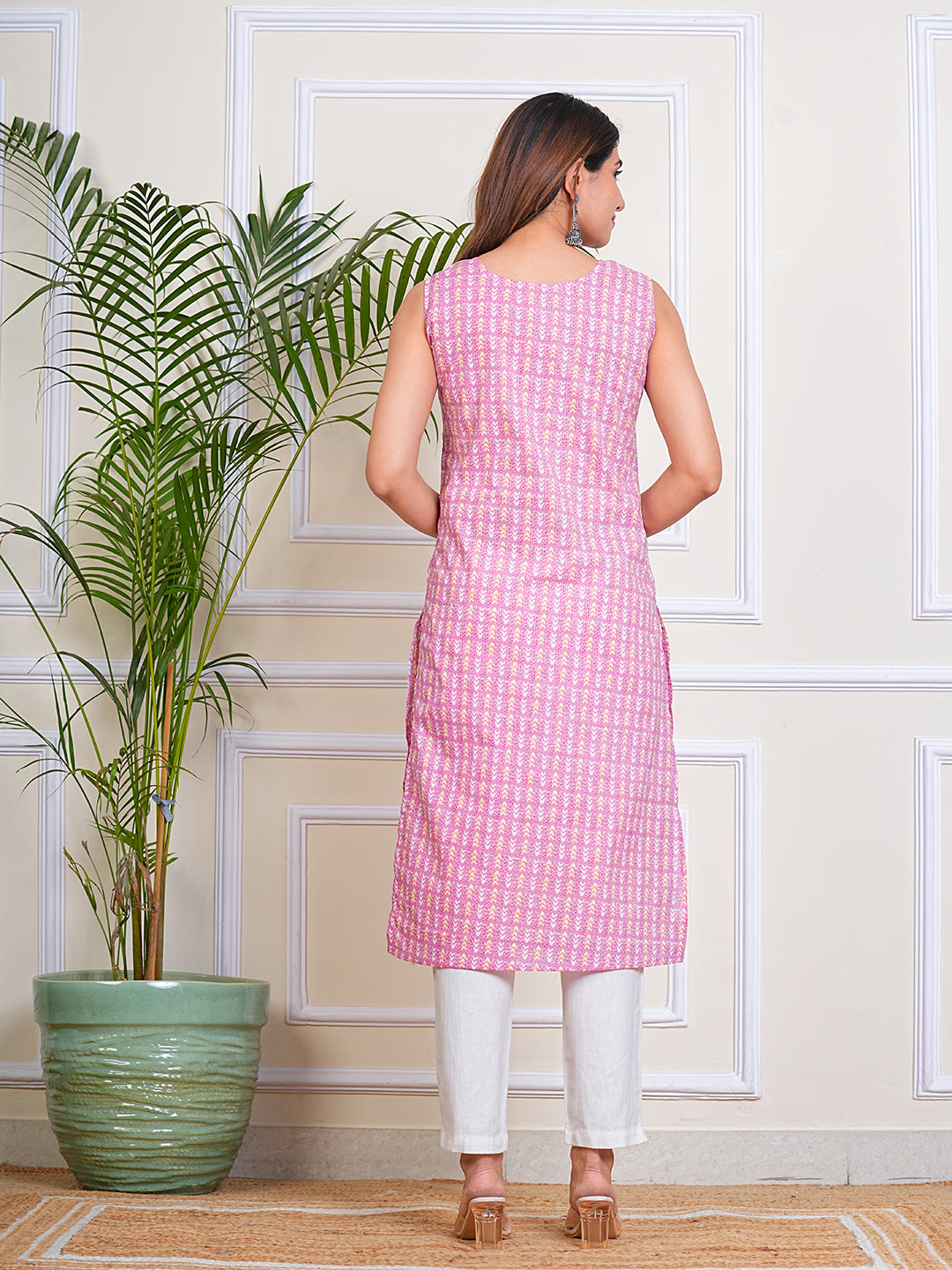 Cotton sleevless kurti