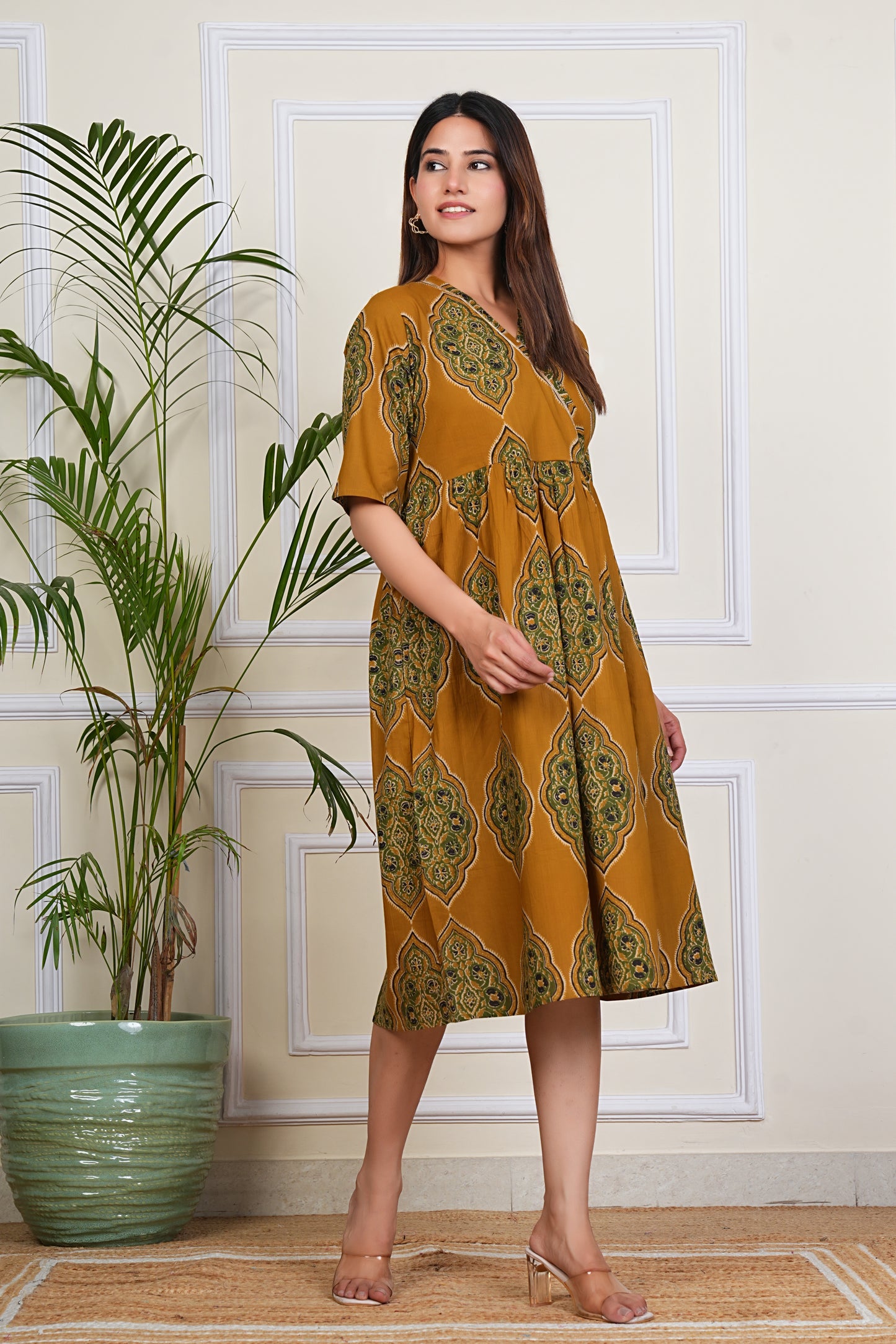 Women's Cotton V-Neck Printed Ragular Kurta for Woman