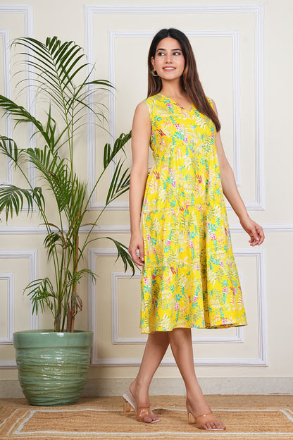 Women's Rayon V-Neck Ragular Printed Sleeveless Kurta for Woman