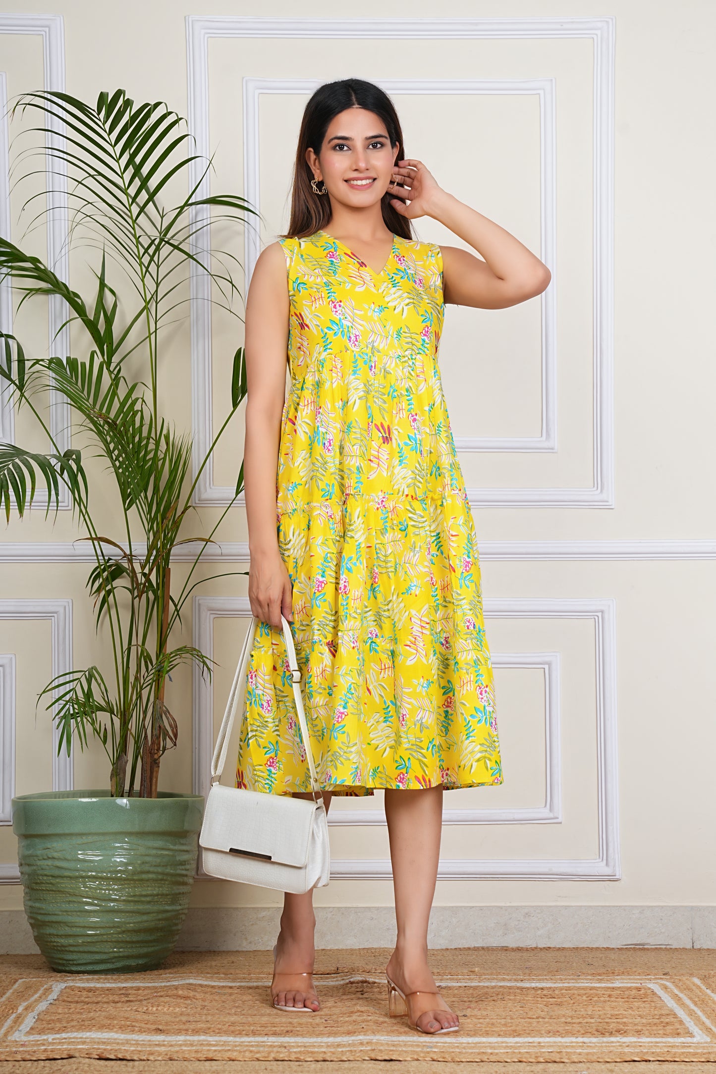 Women's Rayon V-Neck Ragular Printed Sleeveless Kurta for Woman